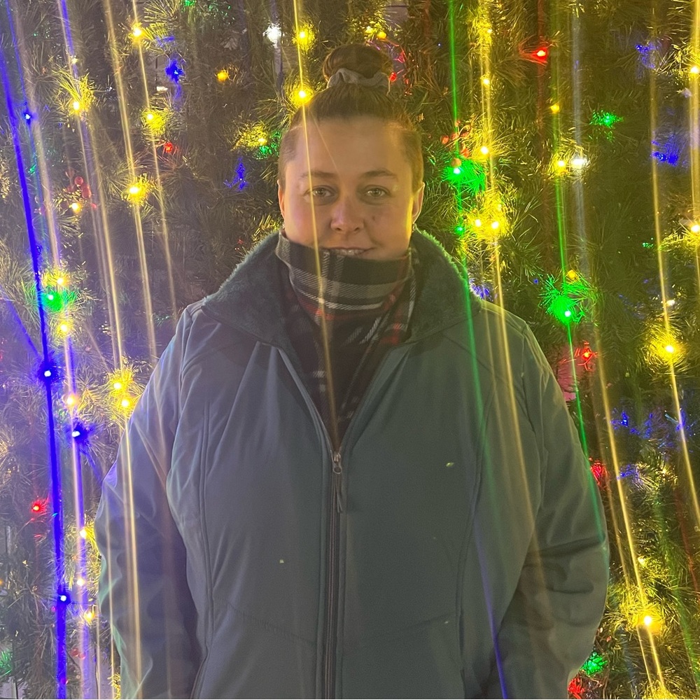 Meet your Posher, Jade